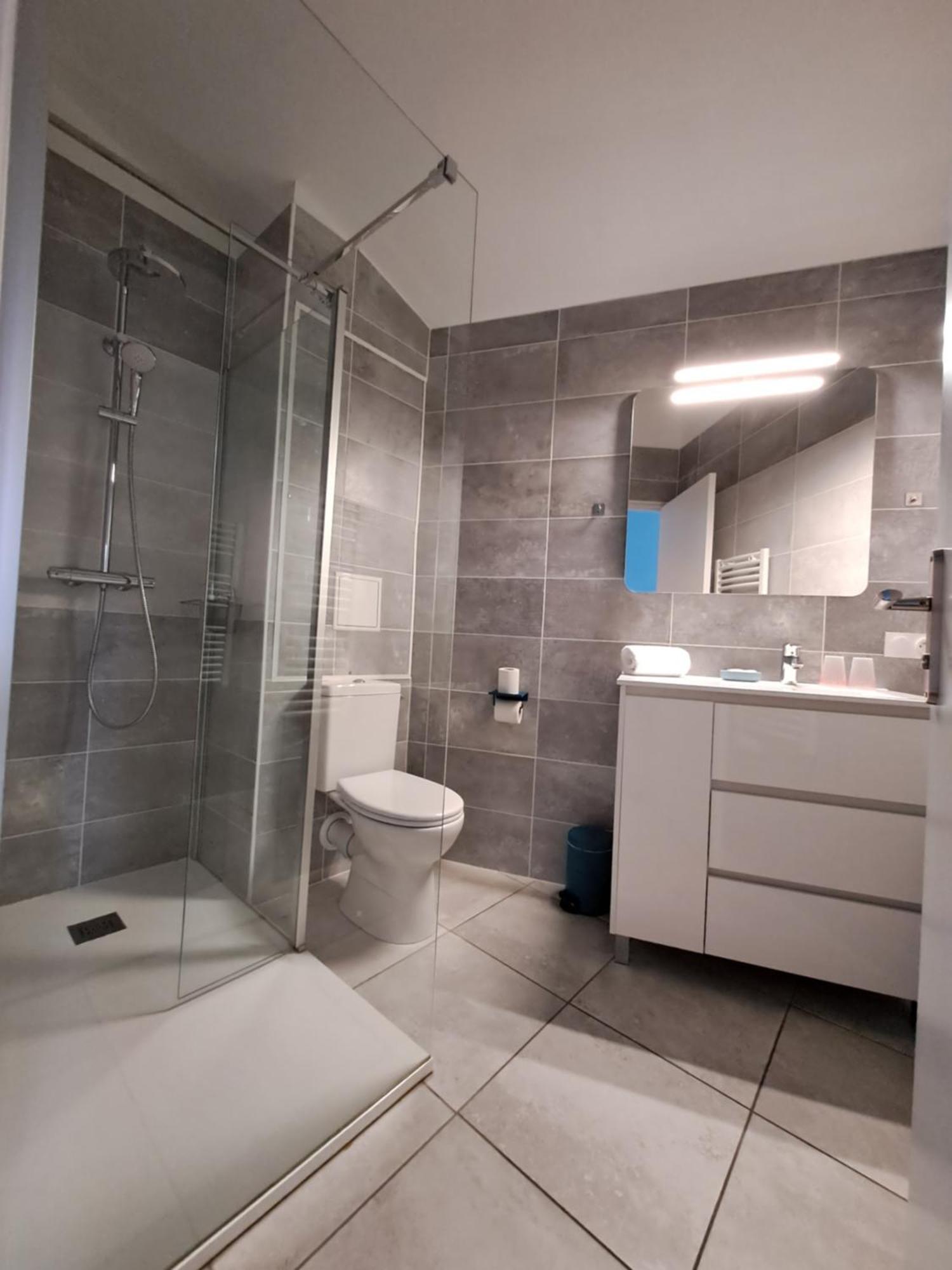 Hotel L'Auberge Canaulaise Лаканау Екстериор снимка